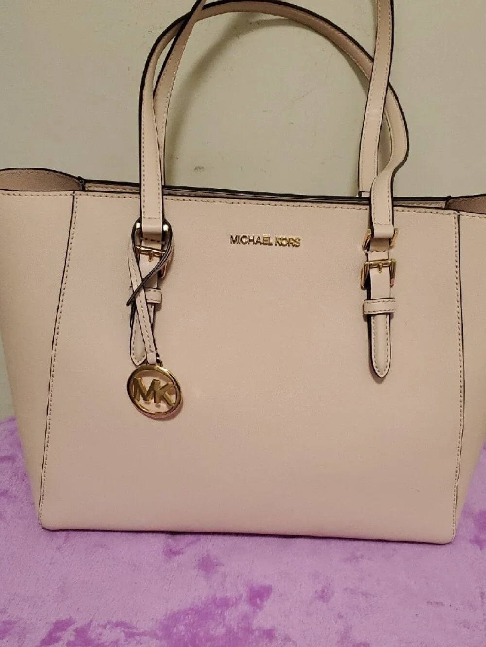 Michael Kors Blush Leather Tote with Gold Hardware - Picture 6 of 6